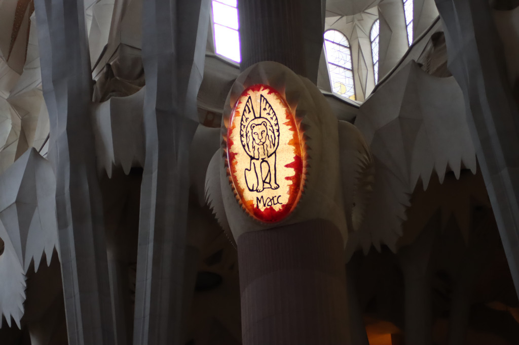 Sagrada Família: Wzruszające dziedzictwo Barcelony [ZDJĘCIA]