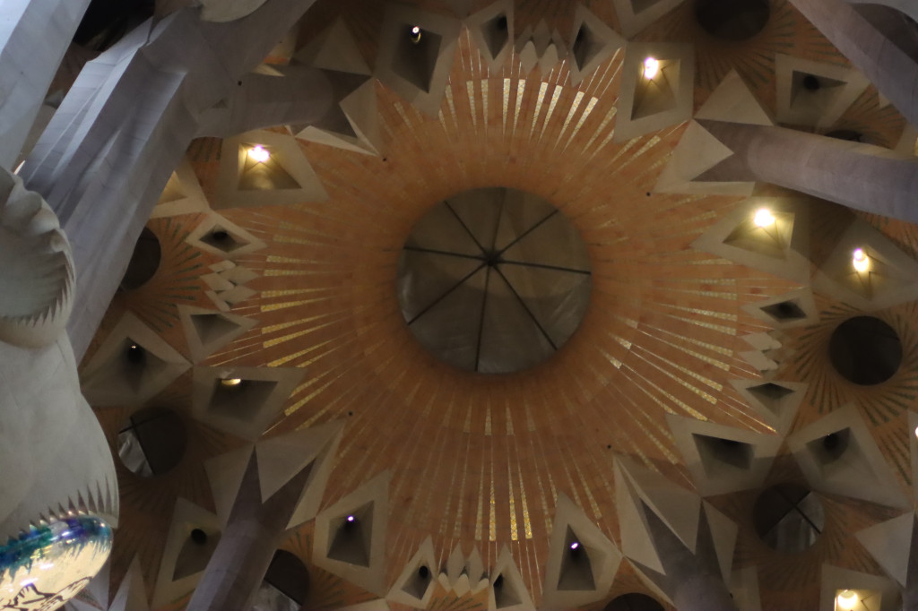 Sagrada Família: Wzruszające dziedzictwo Barcelony [ZDJĘCIA]