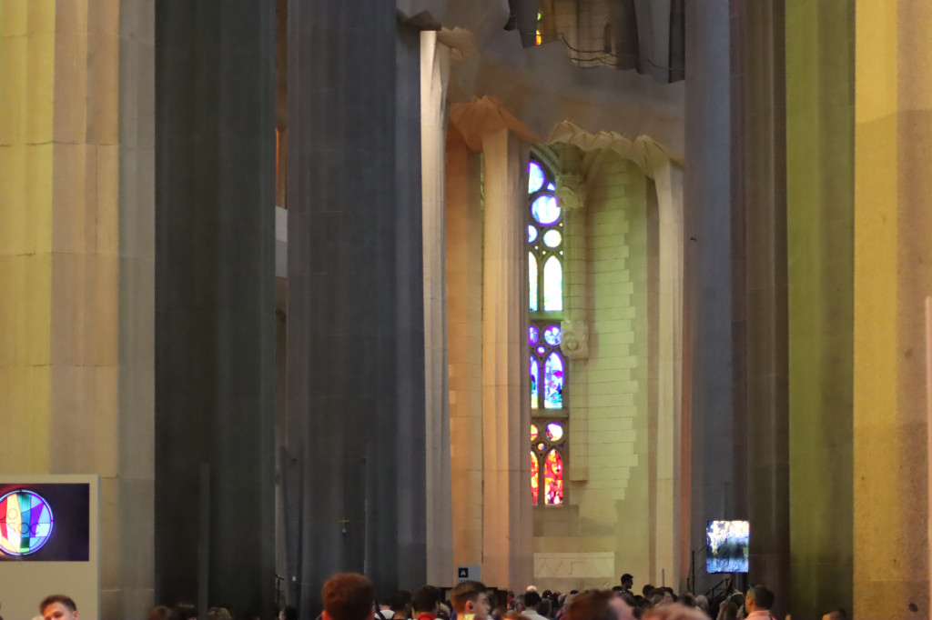 Sagrada Família: Wzruszające dziedzictwo Barcelony [ZDJĘCIA]