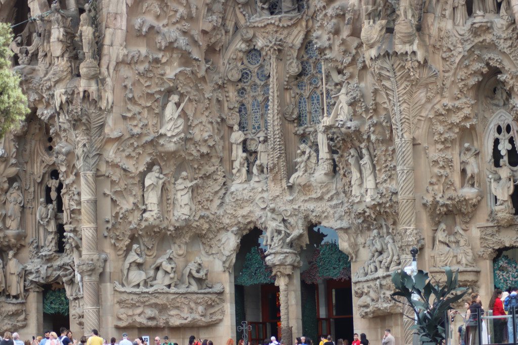 Sagrada Família: Wzruszające dziedzictwo Barcelony [ZDJĘCIA]