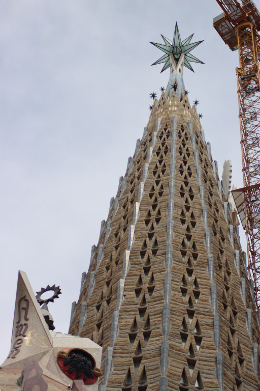 Sagrada Família: Wzruszające dziedzictwo Barcelony [ZDJĘCIA]