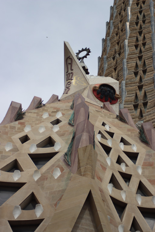 Sagrada Família: Wzruszające dziedzictwo Barcelony [ZDJĘCIA]